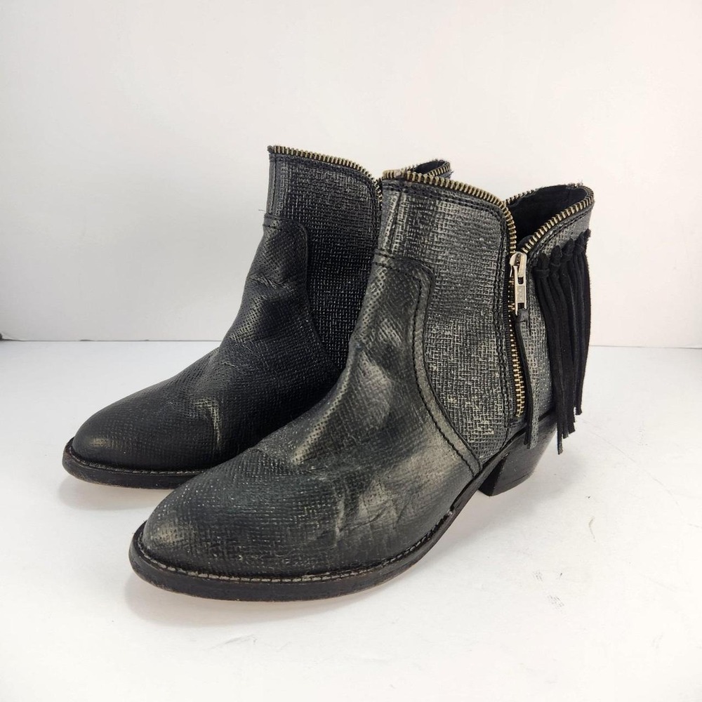 Corral Women's Size 7M Black Distressed Leather Fringe Western Ankle Boots